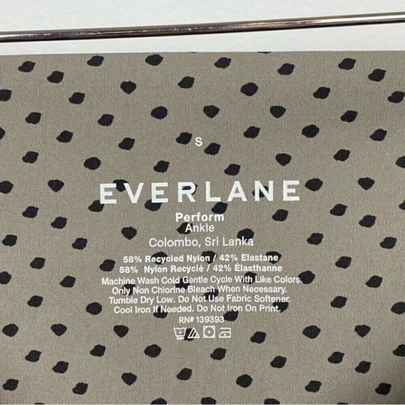 Everlane Perform Leggings High Rise Lightweight Ankle Polka Dot Size S NWT - Picture 8 of 8